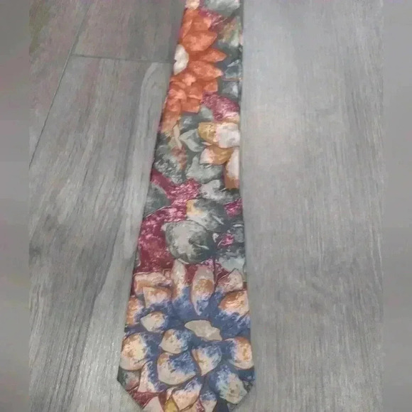 Italian silk  handmade tie - Picture 3 of 3